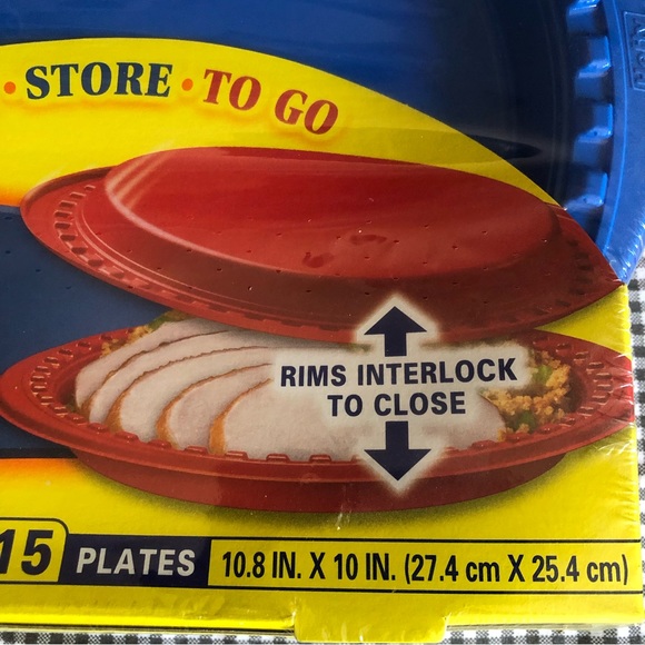 2 Packs of 15 Hefty Serve n Store 10.8” x 10” Plates (1 Red + 1 Blue) - Picture 3 of 15